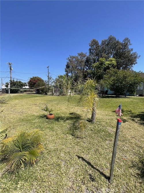 2410 Florida St, Huntington Beach, CA, 92648-2922 | Card Image