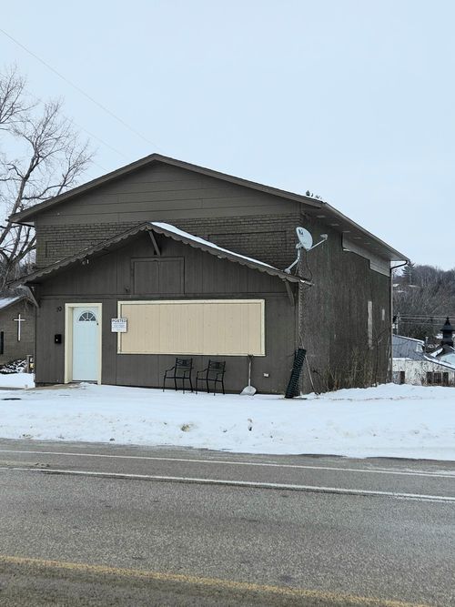 10 Minnesota Ave S, Oronoco, MN, 55960-1320 | Card Image