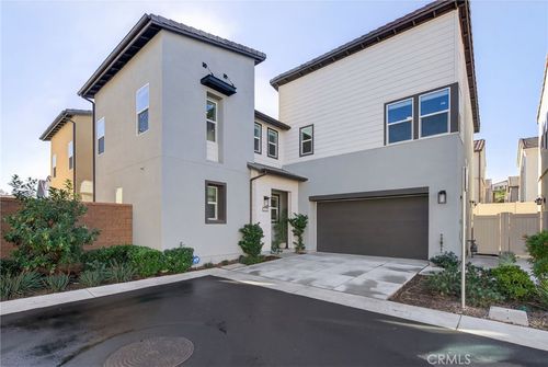 4059 Pomelo Dr, Corona, CA, 92883-3697 | Card Image
