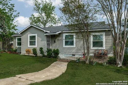 2803 W Woodlawn Ave, San Antonio, TX, 78228-5013 | Card Image