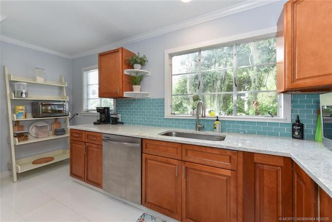 817 Sw Saint Lucie Cres, House other with 3 bedrooms, 3 bathrooms and null parking in STUART FL | Image 11