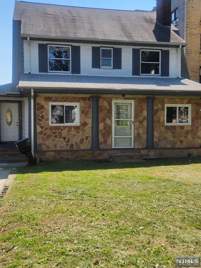 Munn Ave, East Orange, NJ 07017