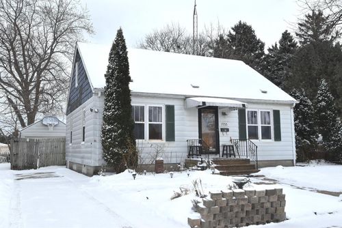 7733 34th Avenue, Kenosha, WI, 53142 | Card Image