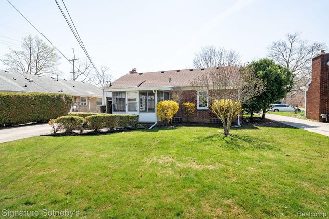 15526 Buckingham Ave, House other with 2 bedrooms, 1 bathrooms and null parking in Beverly Hills MI | Image 24