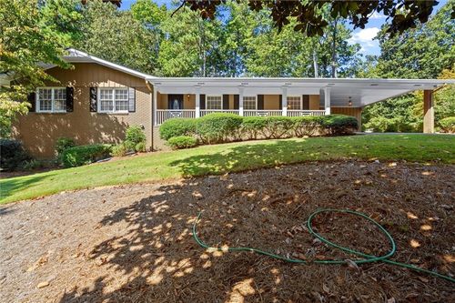 840 Hickory Dr Sw, Marietta, GA, 30064-3608 | Card Image