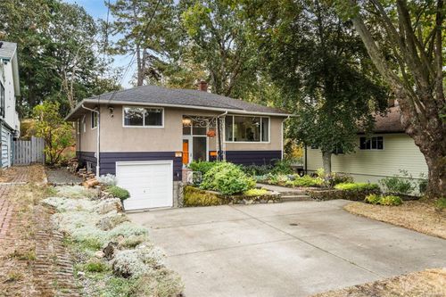 14 Eaton Ave, Victoria, BC, V8Z5E1 | Card Image