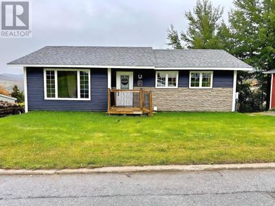 28 Coronation St, House other with 3 bedrooms, 1 bathrooms and null parking in Corner Brook NL | Image 1