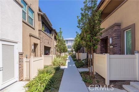 Residential Lease in Pomona 2
