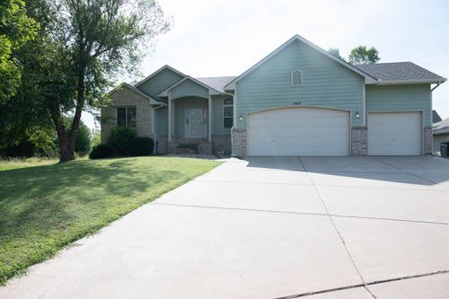 4414 Niblick Dr, Winfield, KS, 67156-8893 | Card Image