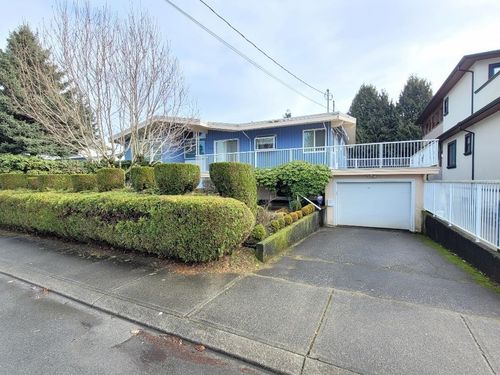 2126 Meadows St, Abbotsford, BC, V2T3A6 | Card Image