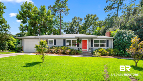 212 Pinecrest Ln, Fairhope, AL, 36532-1408 | Card Image