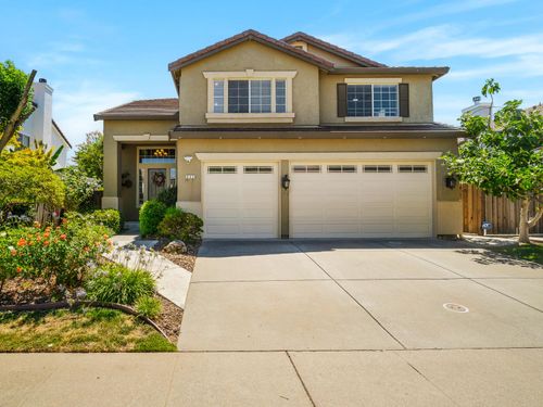 943 Sterling Circle, Folsom, CA, 95630 | Card Image