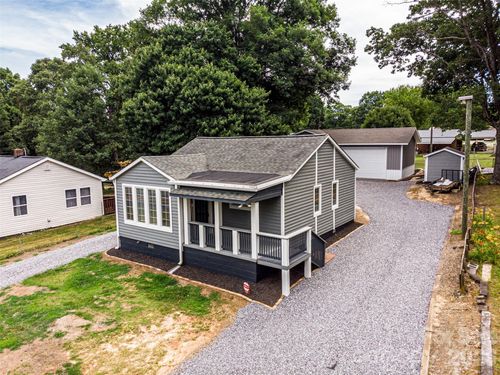 233 Eastside Dr, Statesville, NC, 28625-5440 | Card Image