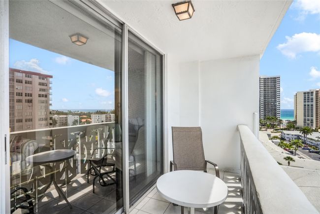 APT-1008 - 3113 S Ocean Dr, Condo with 2 bedrooms, 2 bathrooms and null parking in Hallandale Beach FL | Image 21