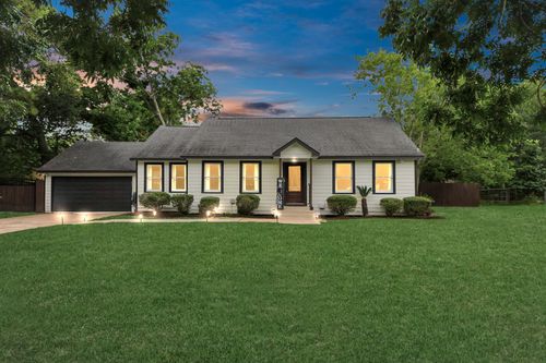 7439 Santa Fe Dr, Houston, TX, 77061-1515 | Card Image
