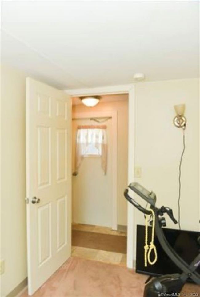 APT-10 - 7 Andrews St, House other with 2 bedrooms, 1 bathrooms and null parking in Bristol CT | Image 10