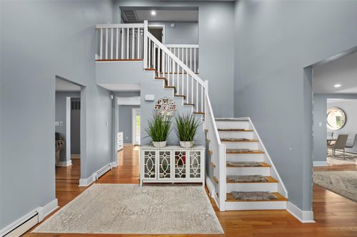 2595 Dunning Dr, Yorktown Heights, NY, 10598-3802 | Card Image