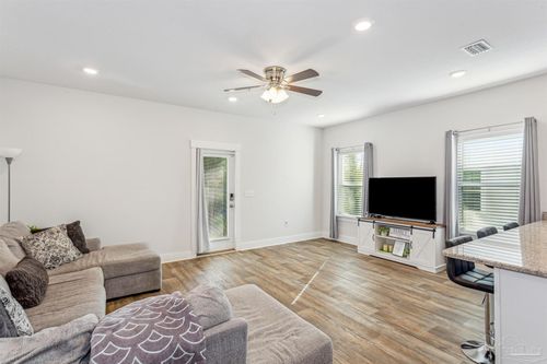 8916 Brigade Trl, Pensacola, FL, 32534-5375 | Card Image