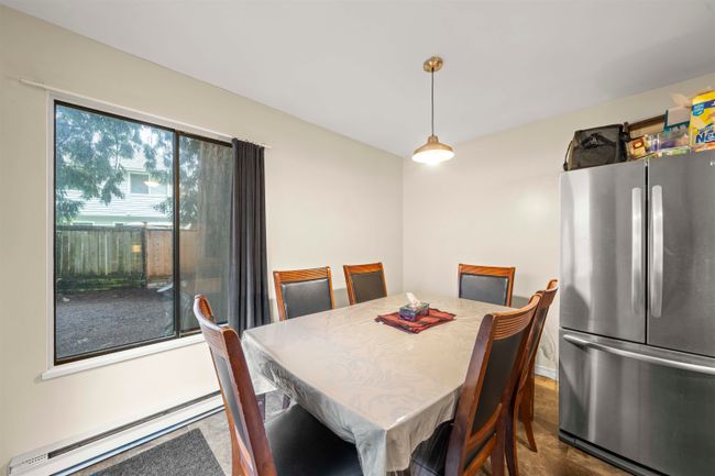 7271 129 Street, House other with 4 bedrooms, 2 bathrooms and 2 parking in Surrey BC | Image 7