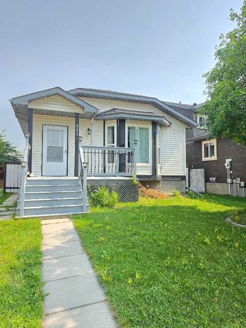 335 Covington Bay Ne, Calgary, AB, T3K4G1 | Card Image