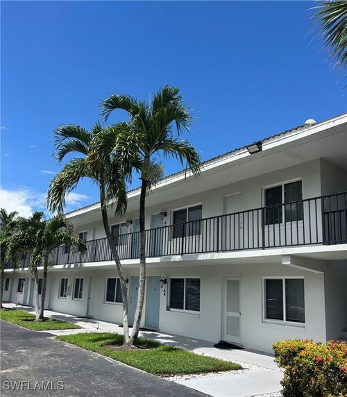 apt-a8-3250 10th St N, Naples, FL, 34103-3858 | Card Image