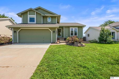 16627 Weir St, Omaha, NE, 68135-1226 | Card Image