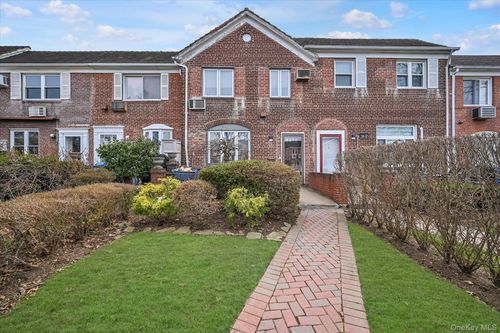 136-54 71st Rd, Flushing, NY, 11367-1943 | Card Image