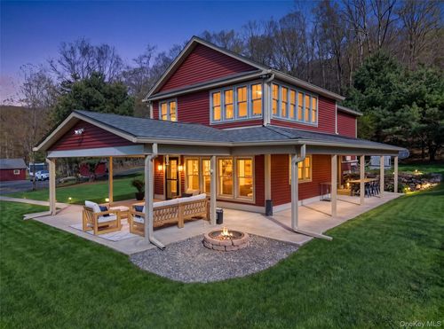 160 Cascade Rd, Warwick, NY, 10990-3812 | Card Image