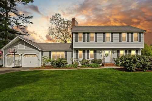 76 Mary Ann Way, North Attleboro, MA, 02760-4665 | Card Image