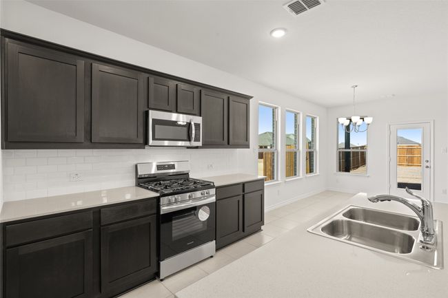1904 Cheyenne- Kitchen-5 | Image 10
