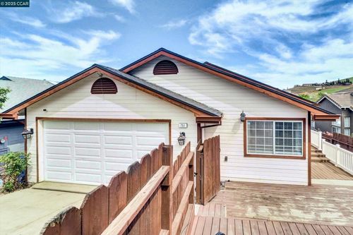 751 Bailey Rd, Bay Point, CA, 94565-4307 | Card Image