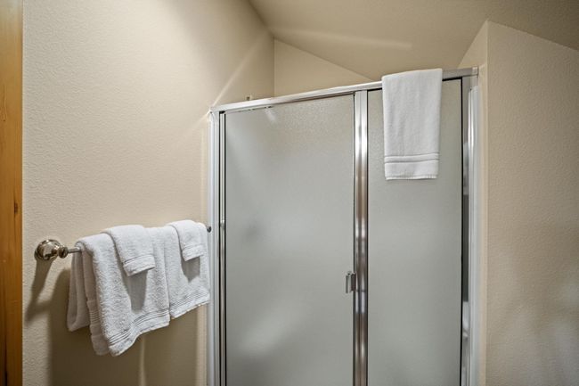 43-web-or-mls-24 Fremont Crossing-43 | Image 41