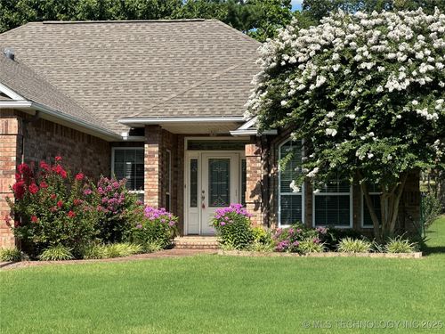 1804 Nightingale, McAlester, OK, 74501 | Card Image