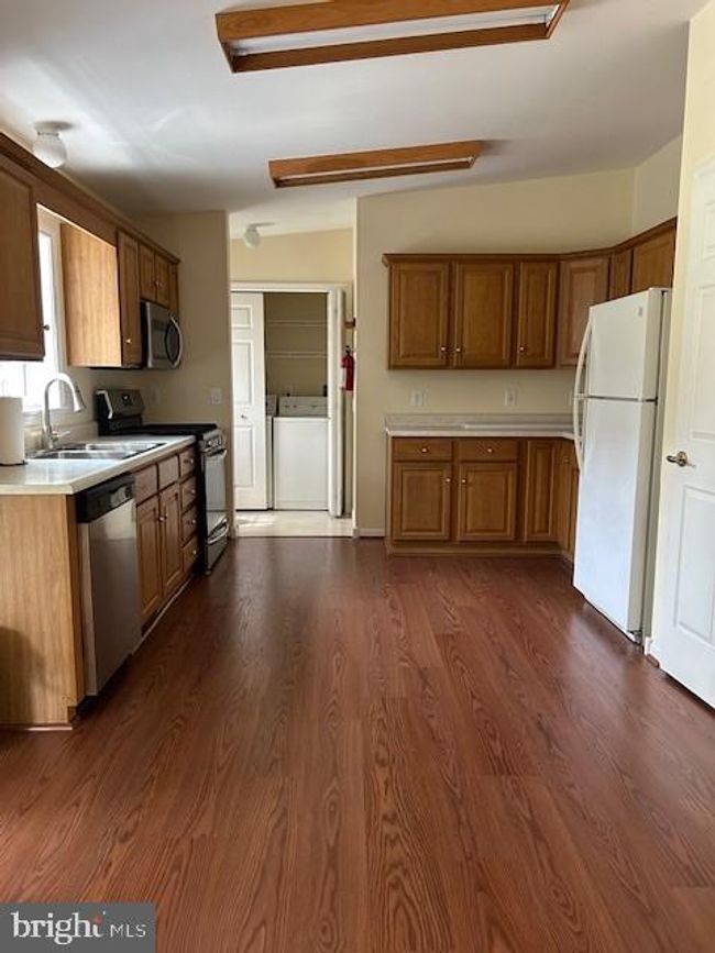7 Royal Oak Dr, House other with 3 bedrooms, 2 bathrooms and null parking in Cream Ridge NJ | Image 9