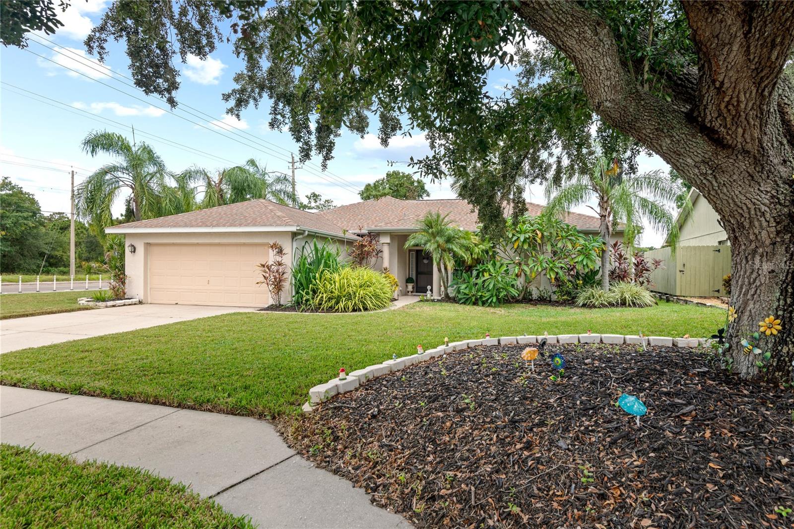 Montero Ct, Sun City Center, FL 33573