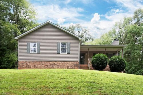 2408 Milling Rd, Mocksville, NC, 27028-7335 | Card Image