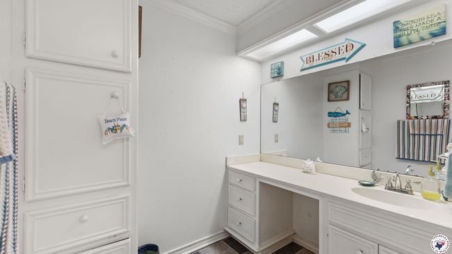 201 Larkspur Ln, House other with 3 bedrooms, 2 bathrooms and null parking in Wake Village TX | Image 28