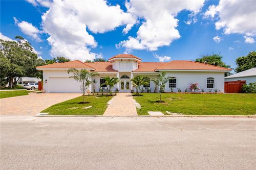 2206 Avilla Ave, Vero Beach, FL, 32960-2957 | Card Image