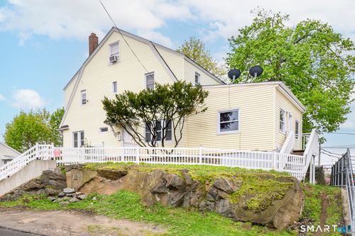 336 West Ave, Stamford, CT, 06902-6328 | Card Image