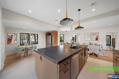 475 Morse Ave, Ridgefield, NJ, 07657-2420 | Card Image