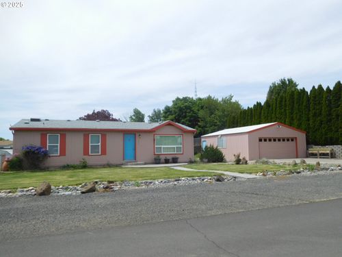 724 N 4th St, Athena, OR, 97813-6075 | Card Image