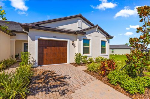 10721 Gable Dig Loop, SAN ANTONIO, FL, 33576-7409 | Card Image