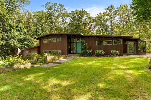 25 Rockwood Rd, Hingham, MA, 02043-1937 | Card Image