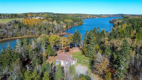 879 County Road, Lubec, ME, 04652 | Card Image