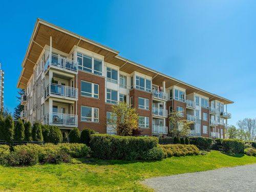 203-717 Chesterfield Ave, North Vancouver, BC, V7M3L8 | Card Image