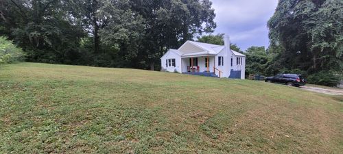 100 Hurt Ave, Centerville, TN, 37033-1697 | Card Image