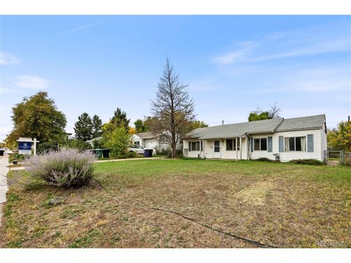 3061 S Dahlia St, Denver, CO, 80222-7330 | Card Image