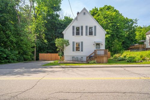 33 Brown St, Westbrook, ME, 04092-3503 | Card Image