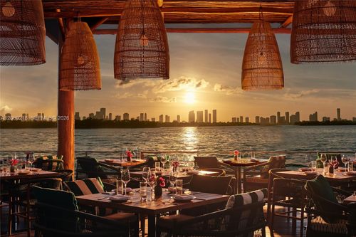 515-1100 West Ave, Miami Beach, FL, 33139-4749 | Card Image