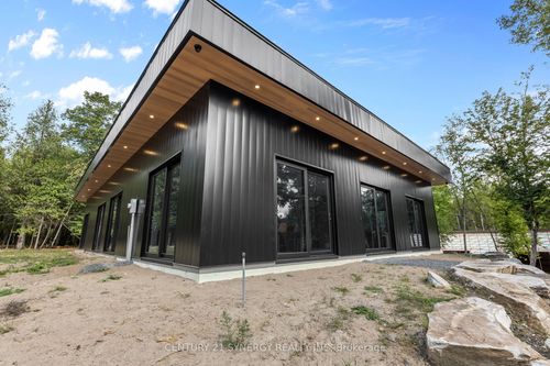 1840 Eady Rd, Renfrew, ON, K7V3Z8 | Card Image